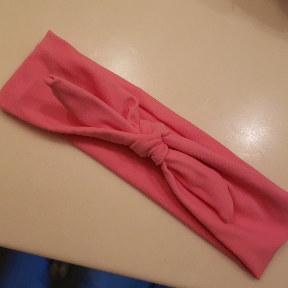 Pink knit stretchy headband